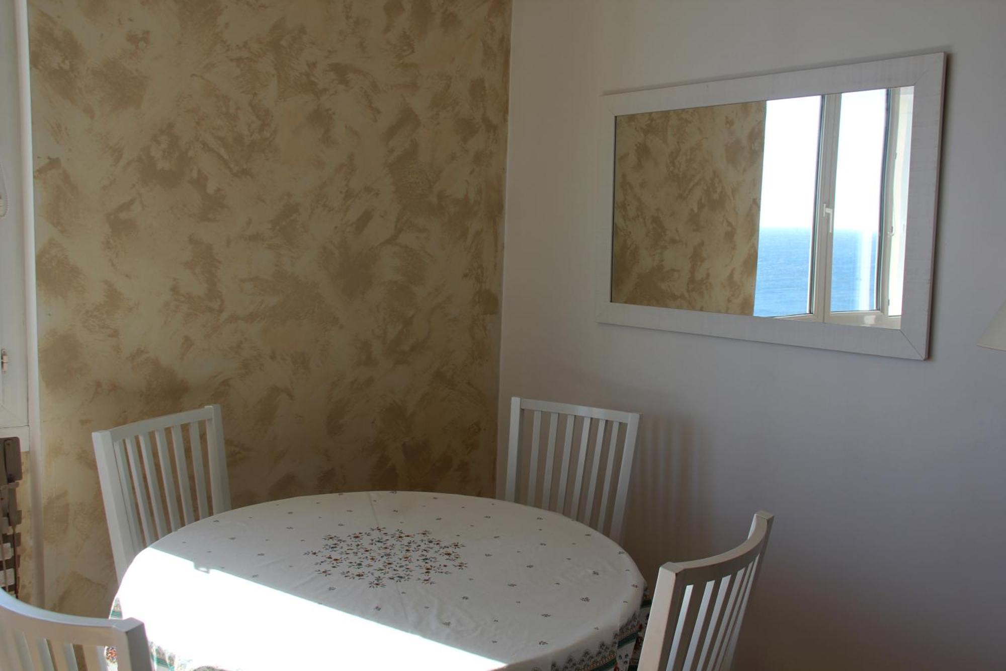 Picouveau Apartment